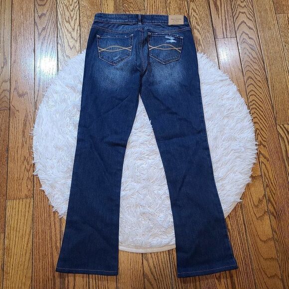 Abercrombie & Fitch Straight Leg Distressed Jeans - Picture 3 of 3